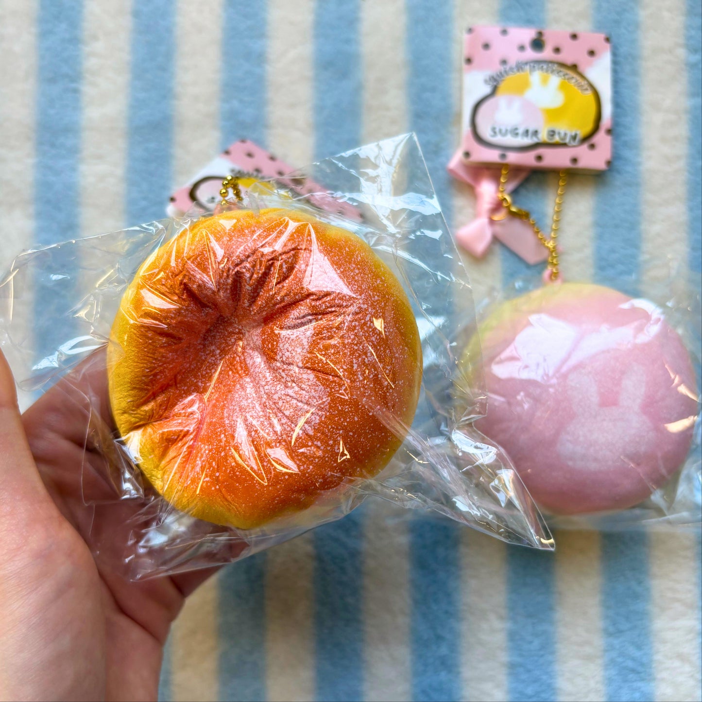 Squish Patisserie Sugar Bun Squishy