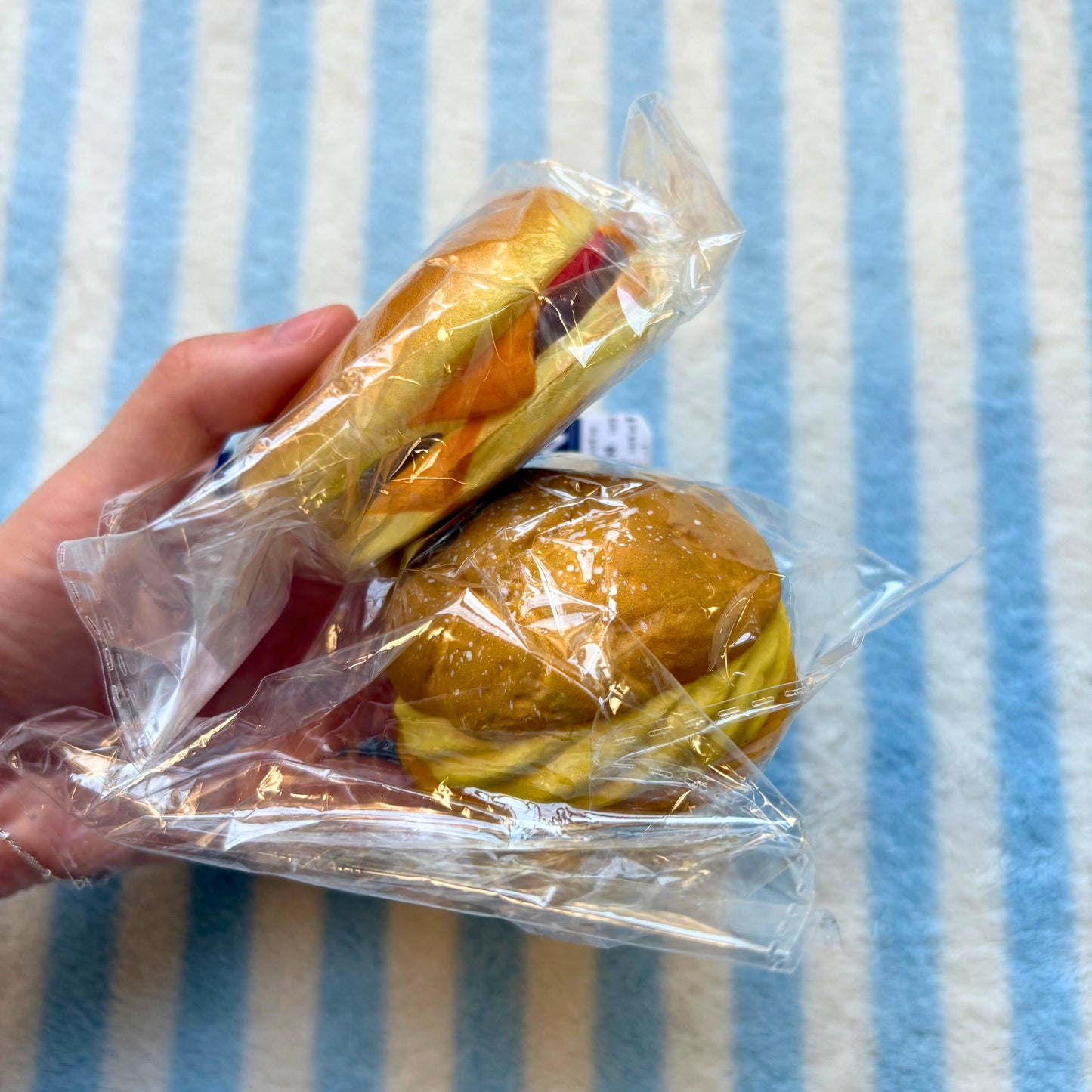 Cafe De N Cheeseburger & Cream Puff Squishy